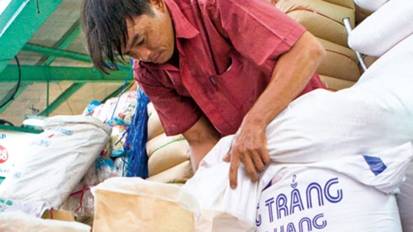 “Kích cầu không phải là lựa chọn tốt”