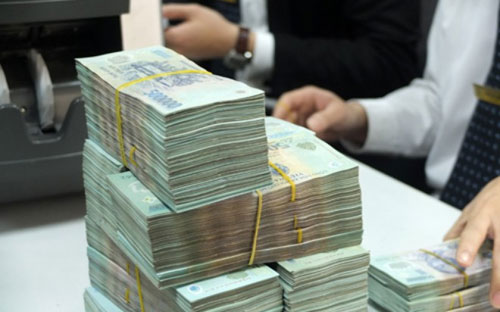 Tăng trưởng tín dụng trong 9 tháng đầu năm nay ở mức cao cũng góp phần 
nhất định co hẹp tỷ lệ nợ xấu. Tính đến ngày 17/9, tăng trưởng tín 
dụng đã đạt trên 10%.