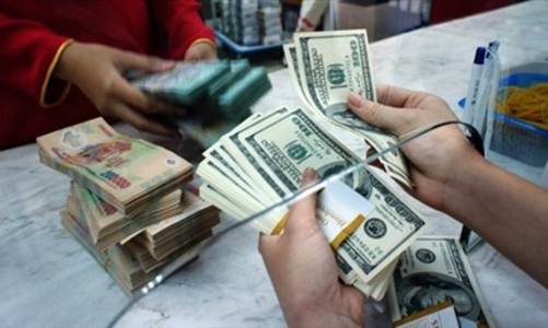 Điều hành tỷ giá có nên tiếp tục cách làm cũ?