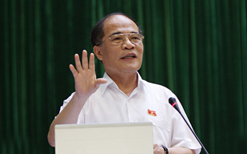 Đồng ý trình dự án luật để Quốc hội xem xét, song Chủ tịch Quốc hội cũng lưu ý thẩm quyền về xét xử cần phải làm rõ hơn. 