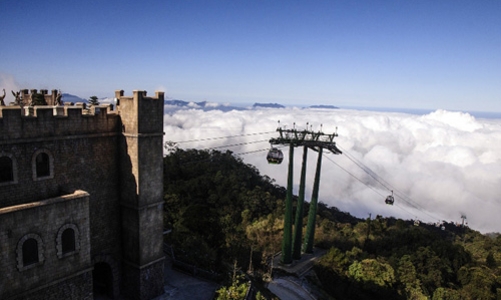 Thủ tướng Lào thăm Bà Nà Hills