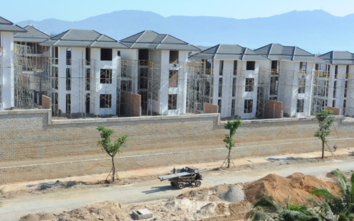 Thường trực Ủy ban Kinh tế đề nghị không cho phép tổ chức, cá nhân nước 
ngoài đầu tư kinh doanh bất động sản đối với khu vực nhạy cảm về quốc 
phòng, an ninh - Ảnh minh họa. 