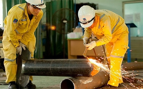 Phương thức bán cổ phần lần đầu sẽ được thực hiện thông qua bán đấu giá công khai, bảo lãnh phát hành và thỏa thuận trực tiếp.<br>
