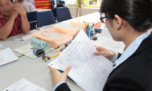 Đối tượng tinh giản biên chế đóng bảo hiểm như thế nào?