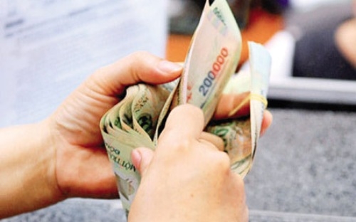 Chính phủ đã giao cơ quan chức năng dự thảo văn bản pháp luật về kiểm soát thu nhập của người có chức vụ, quyền hạn trình Ủy ban Thường vụ Quốc hội hoặc Quốc hội.