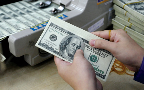 Theo ông Lê Xuân Nghĩa, đồng USD đang tác động trực tiếp lên VND và sức khỏe VND luôn phụ thuộc vào mối quan hệ giữa lạm phát của Mỹ so với lạm phát của Việt Nam.&nbsp; <br>