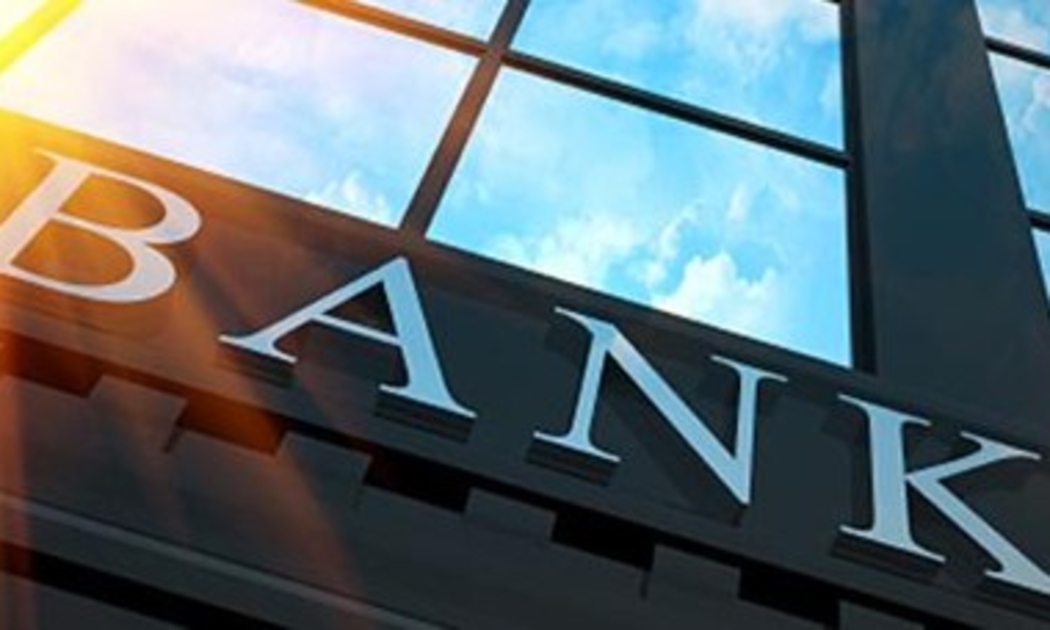 Vẫn còn hiện tượng một cá nhân, tổ chức sở hữu cổ phần với số lượng lớn,
 vượt tỷ lệ theo quy định, có khả năng chi phối hoạt động của tổ chức 
tín dụng.