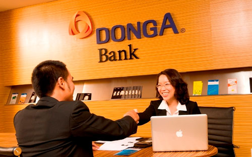  DongA Bank đã không tăng mạnh lãi suất huy động tại thời điểm khó khăn 
vừa qua, khi bị Ngân hàng Nhà nước đưa vào diện kiểm soát đặc biệt.