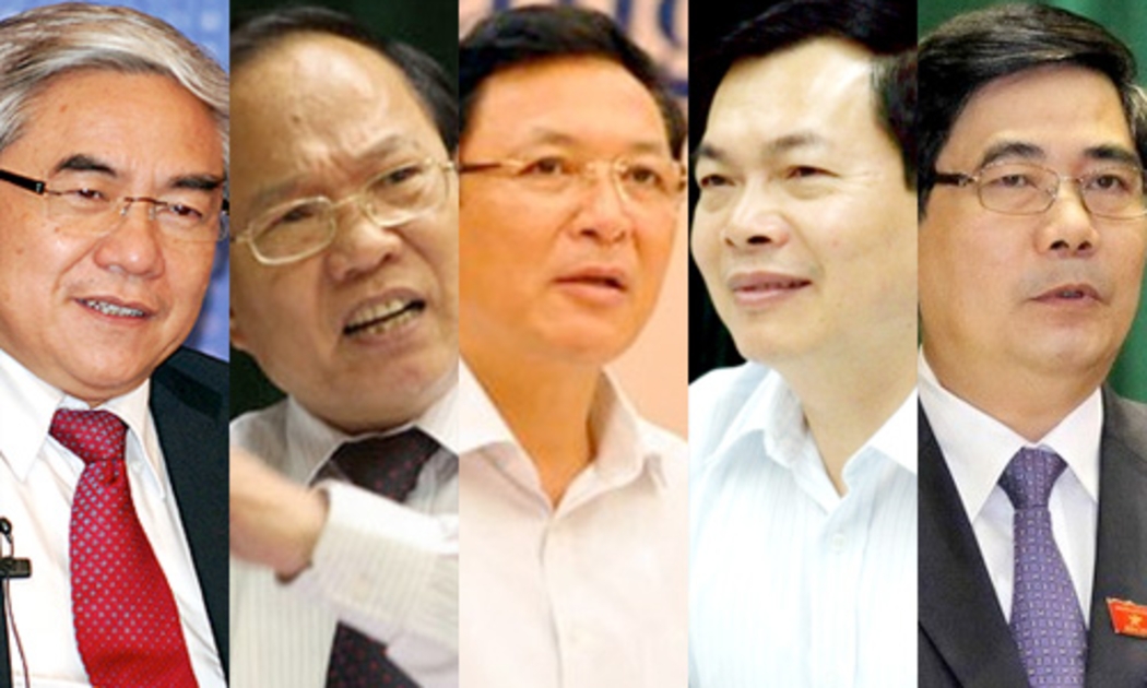 Từ trái sang, bộ trưởng các bộ: Khoa học và Công nghệ, Văn hóa - Thể thao và Du lịch, Giáo dục và Đào tạo, Công Thương, Nông nghiệp và Phát triển nông thôn.