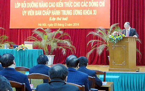 Những người tham dự lớp học là những cán bộ lãnh đạo cao cấp, chiến 
lược, giữ trọng trách trong các cơ quan Trung ương, các tỉnh, thành phố 
trực thuộc Trung ương - Ảnh: VOV.<br>