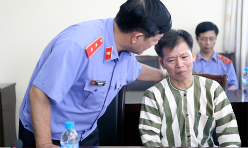 Kiên trì quan điểm buộc ghi âm, ghi hình khi hỏi cung