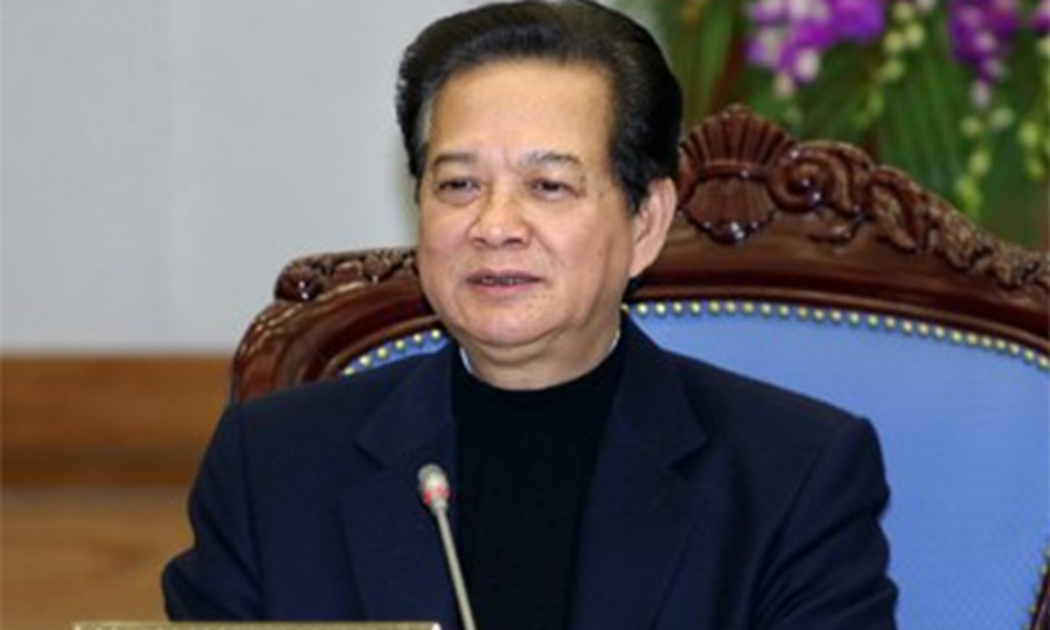 Thủ tướng cho biết, Chính phủ sẽ tập trung hoàn thiện khuôn khổ pháp lý, tạo thuận lợi cho việc xử lý nợ xấu, nhất là các quy định về mua, bán nợ và tài sản bảo đảm, trách nhiệm của người đi vay và quyền của chủ nợ.