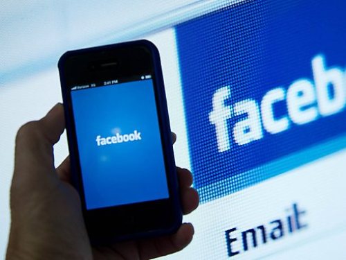 Bán hàng qua mạng xã hội cũng phải tuân thủ quy định của pháp luật về thanh toán, 
quảng cáo, khuyến mãi, bảo vệ quyền sở hữu trí tuệ, bảo vệ quyền lợi 
người tiêu dùng.