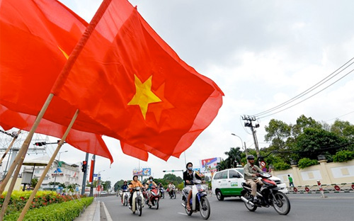 Đường phố Tp.HCM dịp đại lễ 40 năm thống nhất đất nước - Ảnh: Zing.<br>