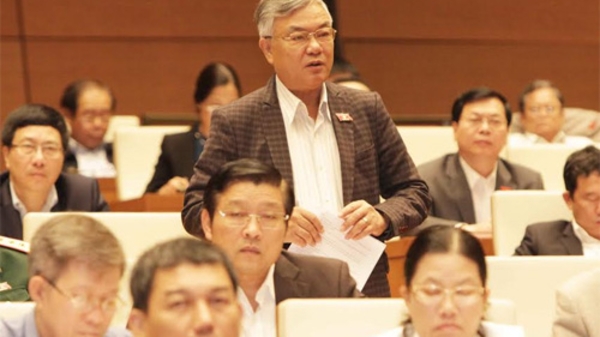 “Hãy thuyết phục dân là nợ công vẫn trong giới hạn”