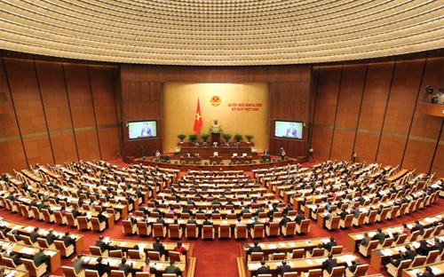 Qua nhiều kỳ Quốc hội, Chính phủ đều nhất quán khẳng định quan điểm: 
“Nhà nước không sử dụng ngân sách để trả nợ thay cho ngân hàng, cho 
doanh nghiệp”.