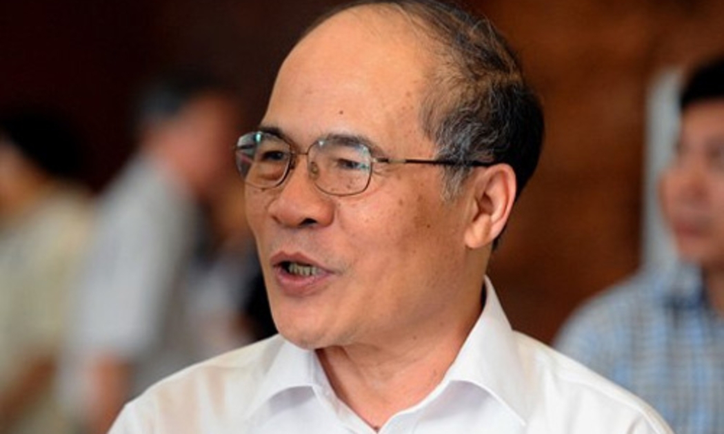 Theo Chủ tịch Quốc hội Nguyễn Sinh Hùng, người nước ngoài về Việt Nam 
mua nhà để ở, để làm ăn, học tập hay về hẳn Việt Nam tái định cư thì, 
hoan nghênh, “còn ông vào hai ngày mua cái nhà rồi ông đi thì không có 
được”.