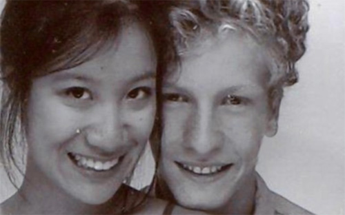 Chàng thanh niên Hadrien Wattrelos và bạn gái Zhao Yan (quốc tịch Pháp), hai hành khách có mặt trên chuyến bay MH370.<br>