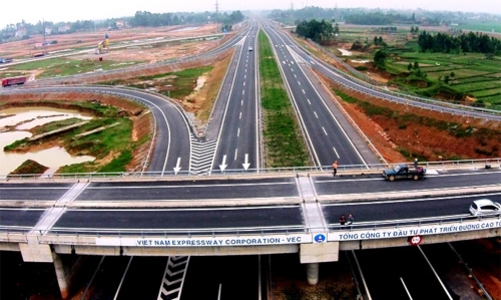 Vốn vào giao thông, nhìn từ cuộc gọi của Bộ trưởng Thăng