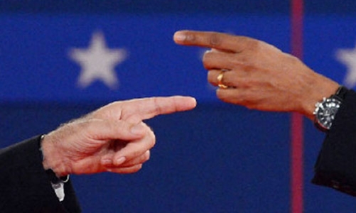 Obama khẩu chiến Romney: “Tám lạng đọ nửa cân”