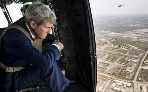 Tuần trước, Ngoại trưởng Mỹ John Kerry đã có chuyến thăm Trung Đông để huy động sự hỗ trợ chống Nhà nước Hồi giáo - Ảnh: AP/BBC.<br>
