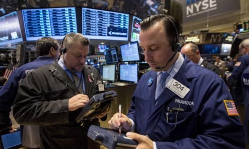 Ebola đe dọa chứng khoán thế giới