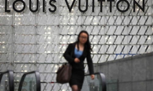 Vì sao túi xách Louis Vuitton “thất thế” ở Trung Quốc?