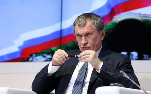 Ông Igor Sechin, người đứng đầu tập đoàn dầu lửa quốc doanh OAO Rosneft, một trong số những nhân vật bị phương Tây đưa vào danh sách trừng phạt mới - Ảnh: Bloomberg.<br>