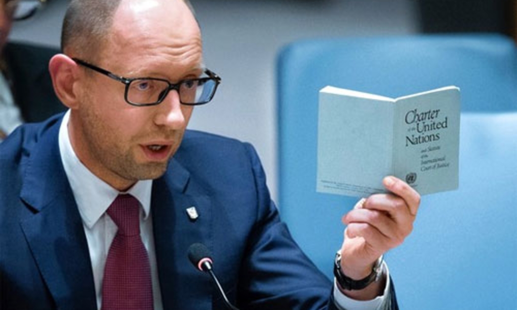 Thủ tướng tạm quyền của Ukraine, ông Arseniy Yatsenyuk, tại Hội đồng Bảo an Liên hiệp quốc ở New York ngày 13/3 - Ảnh: AP.<br>
