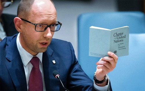 Thủ tướng tạm quyền của Ukraine, ông Arseniy Yatsenyuk, tại Hội đồng Bảo an Liên hiệp quốc ở New York ngày 13/3 - Ảnh: AP.<br>