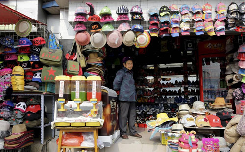 WB cho rằng, nền kinh tế Trung Quốc sẽ tiếp tục giảm tốc trong những năm sắp tới - Ảnh: Reuters.<br>