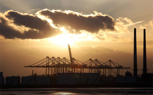 Một kho chứa dầu diesel ở Thurrock, Anh - Ảnh: Bloomberg/WSJ.<br>