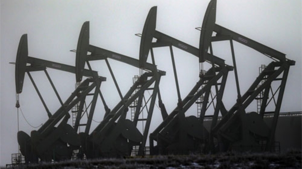 Giá dầu quay đầu giảm mạnh