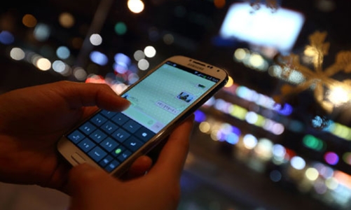 Samsung bất ngờ công bố lãi hoạt động giảm