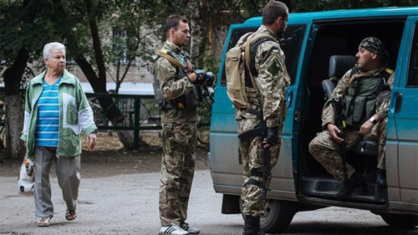 Putin - Poroshenko liên tục điện đàm