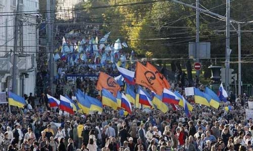 Dân Nga biểu tình phản đối can thiệp vào Ukraine