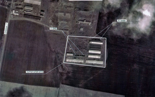 Một trong những hình ảnh vệ tinh được cho là cho thấy Ukraine đang tập trung lực lượng gần biên giới với Nga - Ảnh: RIA Novosti.<br>