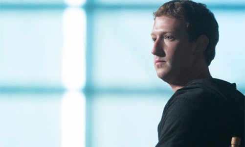 Ông chủ Facebook ăn lương 1 USD/năm