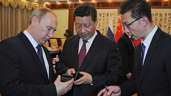 Ông Putin tặng ông Tập Cận Bình “dế xịn”