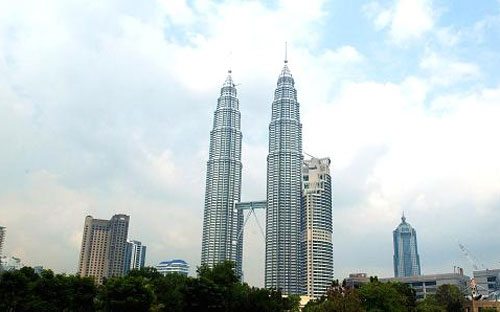 Malaysia chưa hứng chịu một cuộc tấn công lớn nào nhưng đến nay đã bắt giữ tổng cộng 92 công dân bị tình nghi có liên hệ với IS - Ảnh: Getty/CNBC.<br>