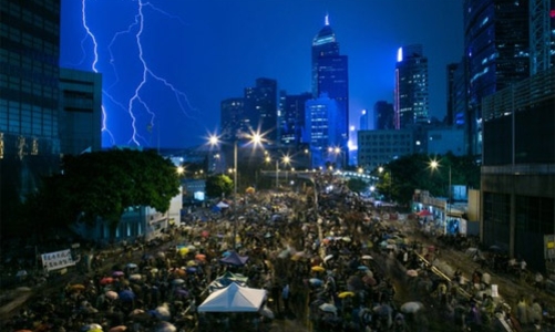 Lo biểu tình ở Hồng Kông vượt tầm kiểm soát