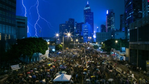 Lo biểu tình ở Hồng Kông vượt tầm kiểm soát