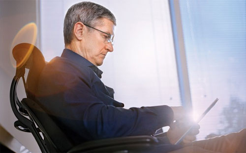 CEO Tim Cook của Apple - Ảnh: Business&nbsp; Week.<br>