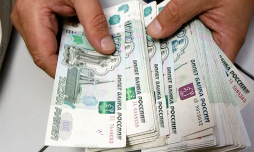 Đồng Rúp lại lao dốc theo giá dầu