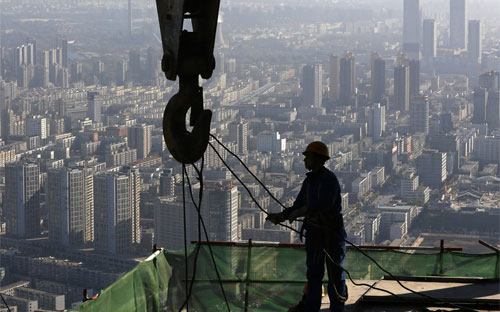 Thống kê cho thấy, doanh số bán nhà ở Trung Quốc trong 9 tháng đầu năm giảm 10,8% - Ảnh: Reuters.<br>