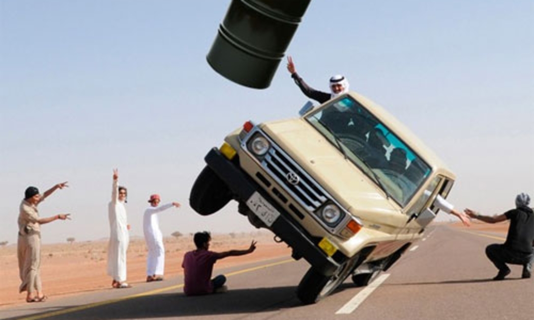 “Saudi Arabia là quốc gia duy nhất ở vị thế muốn tăng sản lượng dầu là 
tăng được ngay, và muốn giảm sản lượng dầu cũng giảm được ngay” - Ảnh: Reuters.<br>