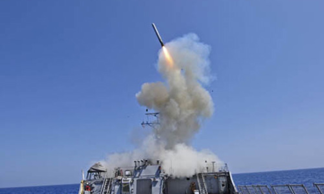Cuộc không kích do Mỹ dẫn đầu ở Syria đánh dấu một bước ngoặt trong cuộc chiến tranh chống lại IS - Ảnh: USNavy.