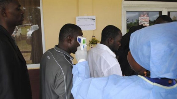 Một ngày, hơn 120 người chết vì Ebola tại Sierra Leone