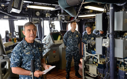 Đô đốc Harry B. Harris Jr phát biểu tại cuộc họp báo hôm 22/1 - Ảnh: AFP.