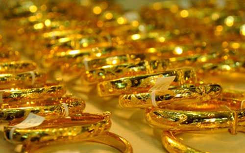 Theo VTGA, việc tăng mức thuế suất thuế xuất khẩu vàng trang sức, mỹ 
nghệ lên 2% sẽ khiến các doanh nghiệp Việt Nam không thể xuất khẩu được 
mặt hàng này trong thời gian tới. 